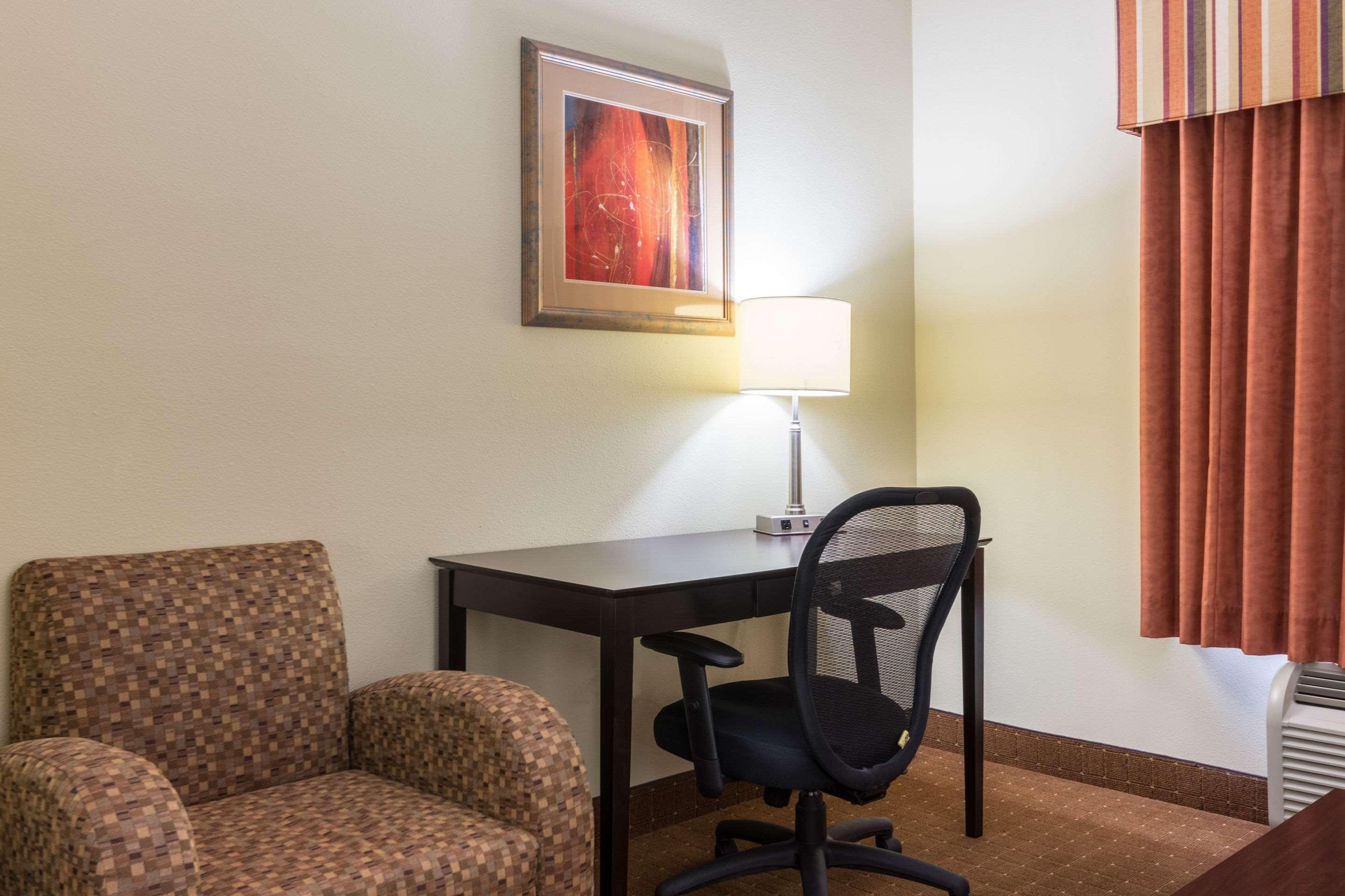 Comfort Inn & Suites Scott-West Lafayette Экстерьер фото